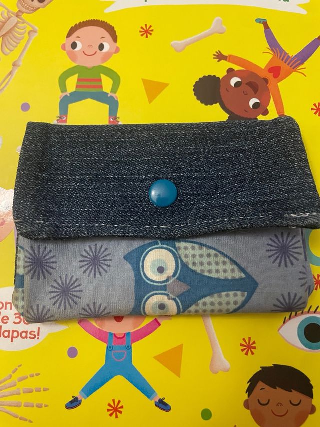 Carteira artesanal azul