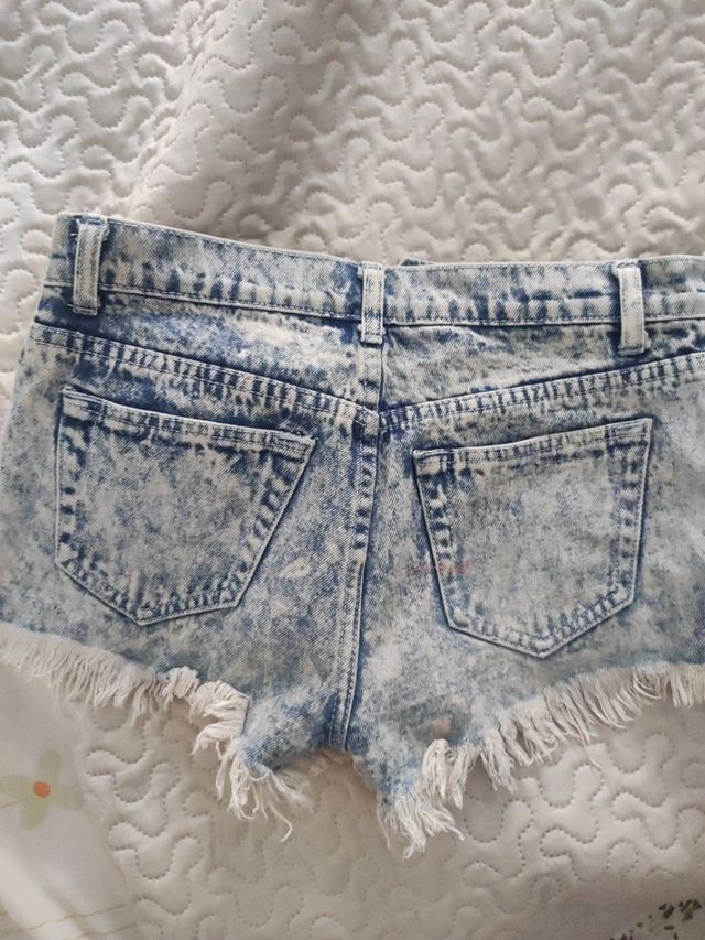 Shorts vaqueros con encaje