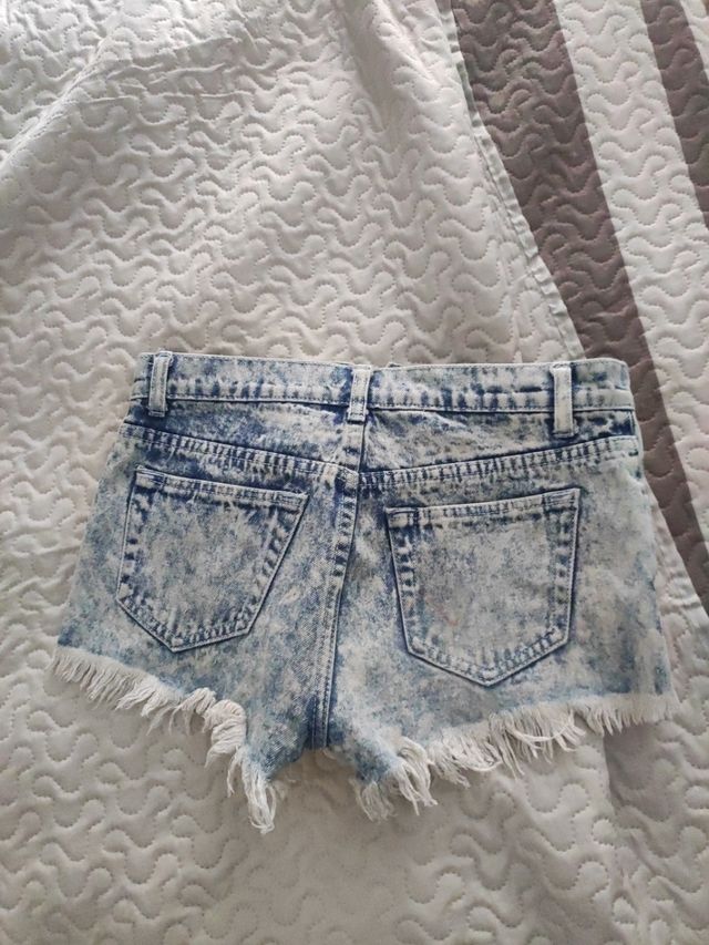 Shorts vaqueros con encaje