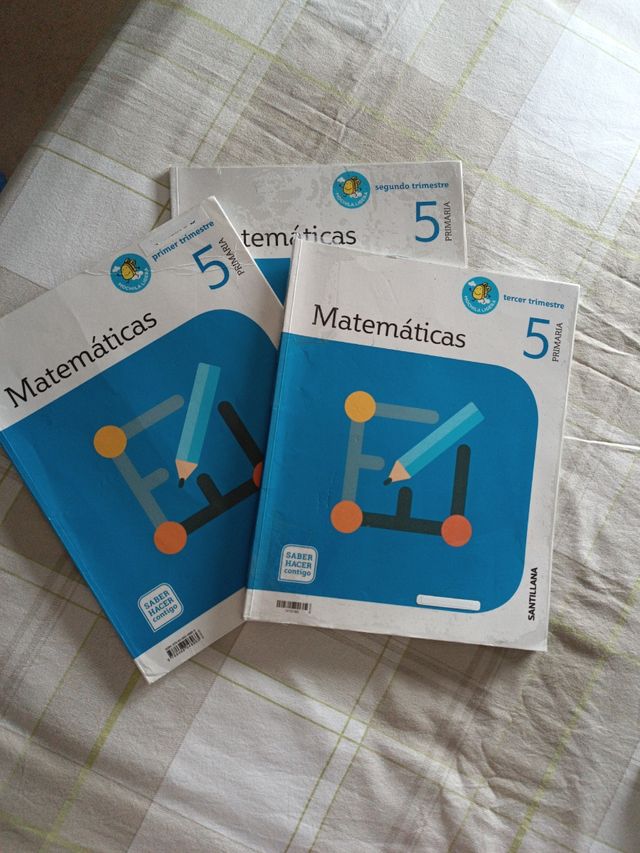 3 libros de MATEMATICAS 5 PRIMARIA SABER HACER CON
