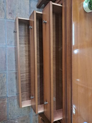Cómoda madera 3 cajones espejo