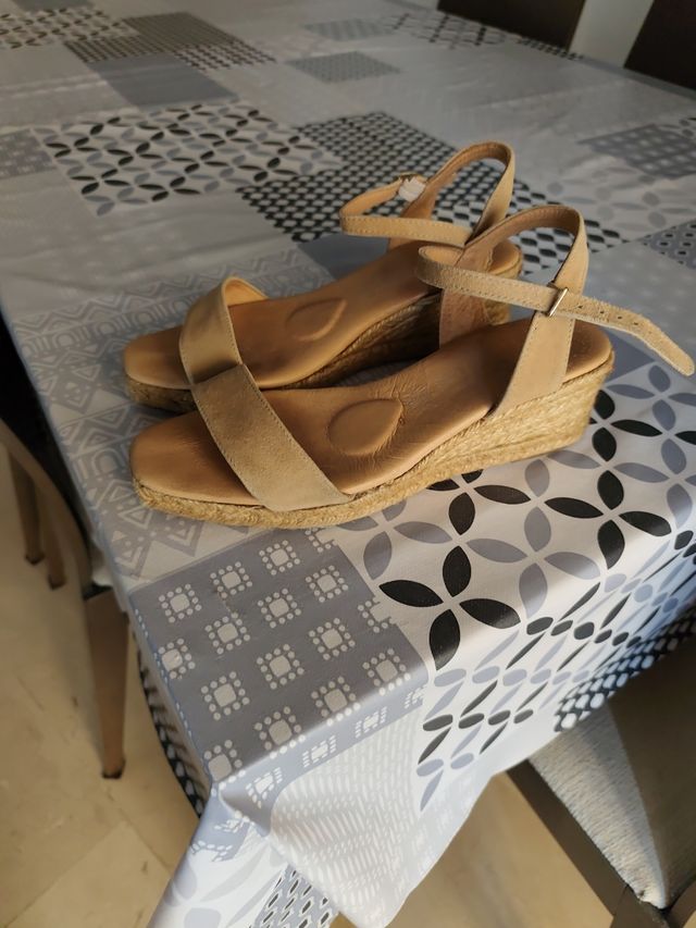 Sandalias Mimao beige