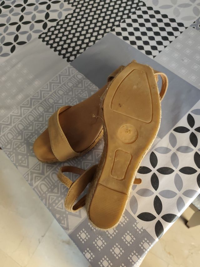 Sandalias Mimao beige