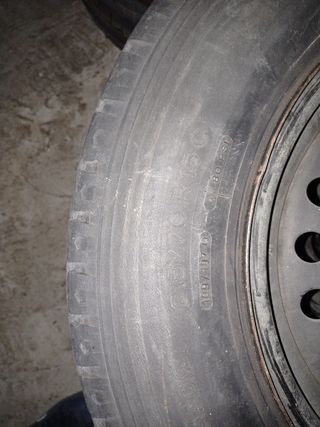 Neumáticos 215/70R15 Carga