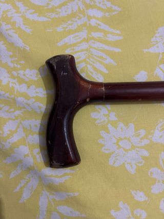 Bastón de madera antiguo