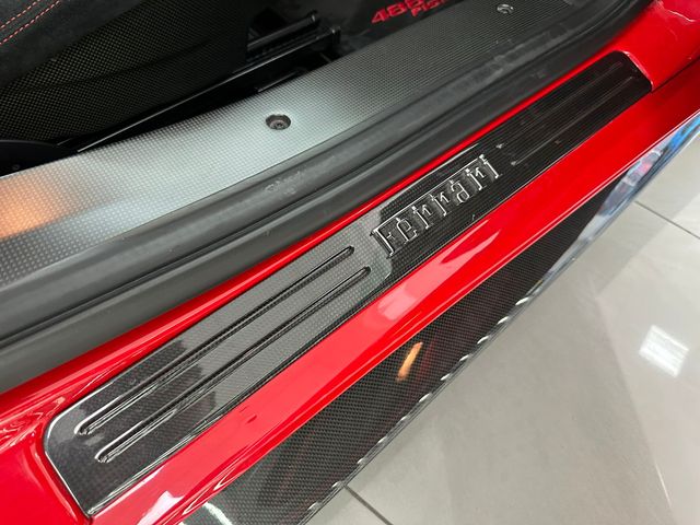 FERRARI 488 PISTA 720CV