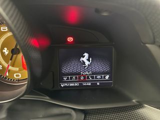 FERRARI 488 PISTA 720CV