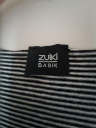 Vestito estivo a righe bianco-nero 