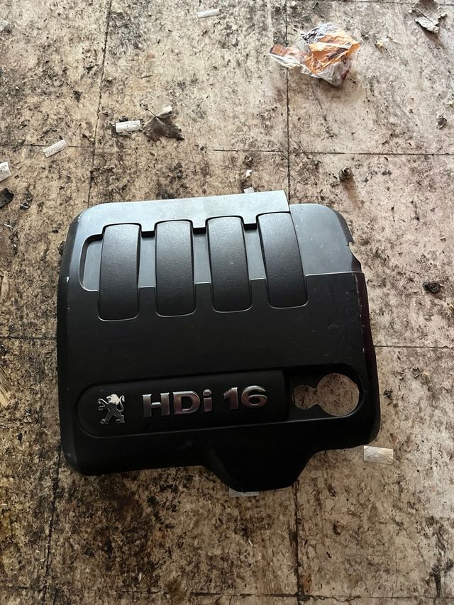 Tapa motor Peugeot HDI 1.6