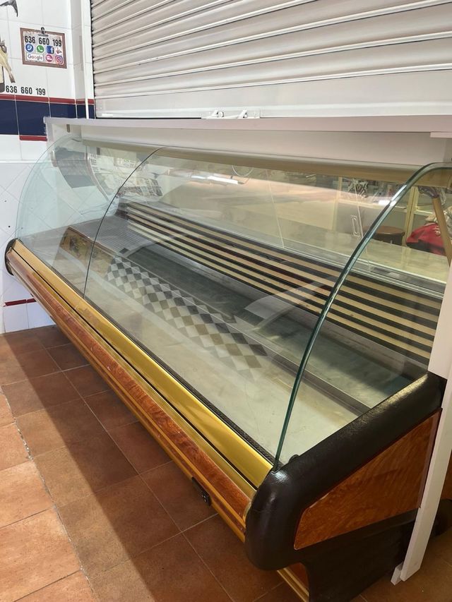 Vitrina refrigerada. 2,5m