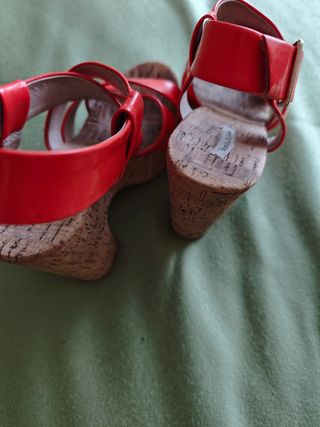 Sandalias rojas Bimba y Lola