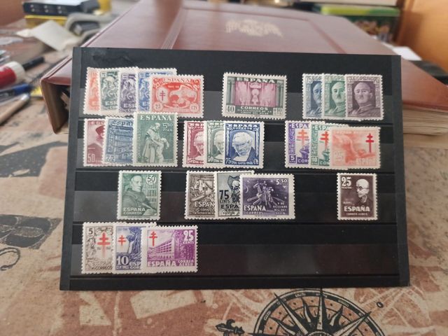 Lote Series Sellos España 1945-1947