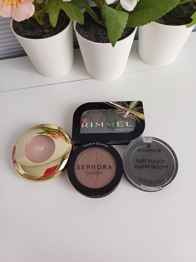 Kit sombras ojos varias.Maquillaje