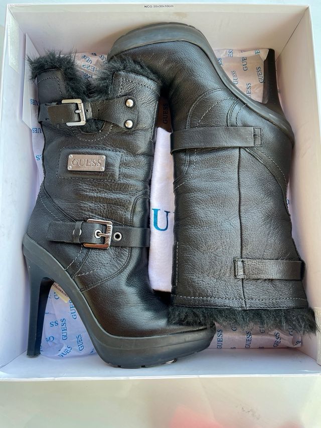 Botas GUESS negras tacón alto
