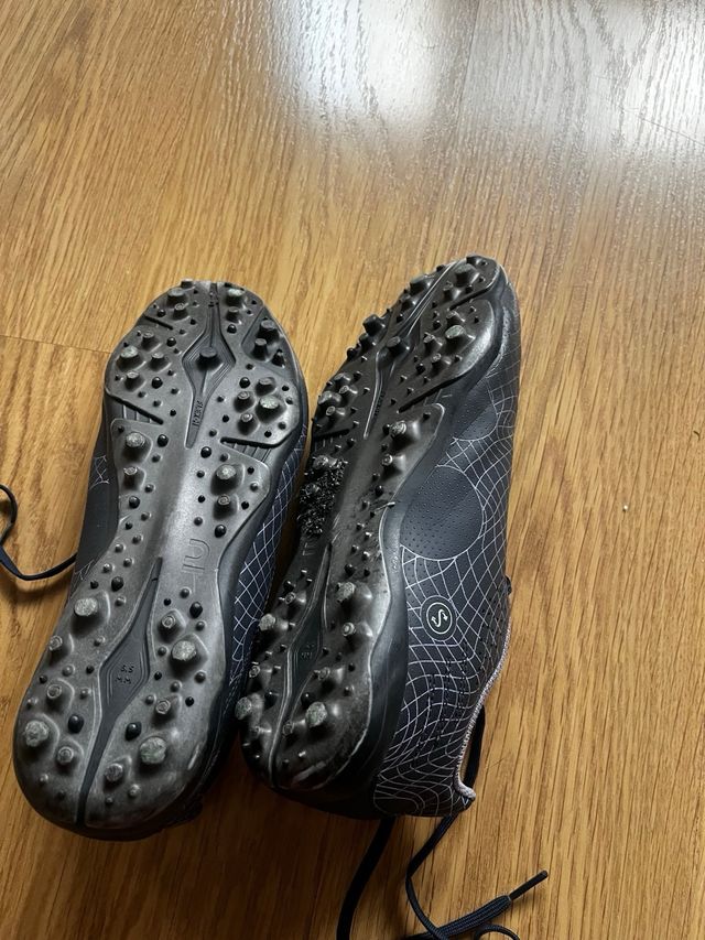 Botas fútbol niño Viralto - Negras.