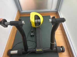 Rodillo Bkool Classic ciclismo