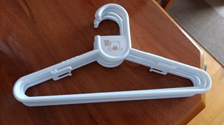  5 Perchas Bebé Prenatal - blanco 