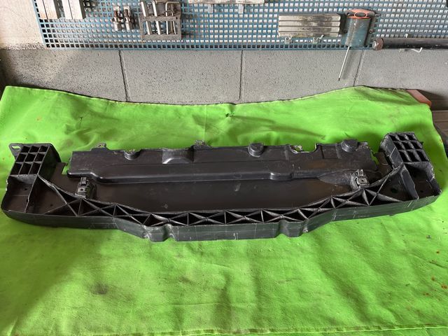 Refuerzo paragolpes Peugeot 207