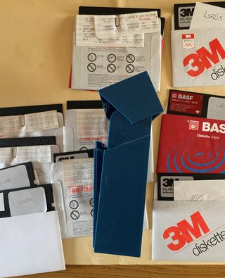 Lotto 11 Floppy disk da 5.25 NON testati per con c