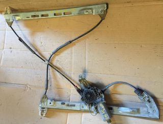 Elevalunas Del. Derecho Peugeot 206