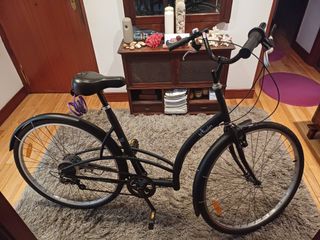 Dos Bicicletas paseo Decathlon negras