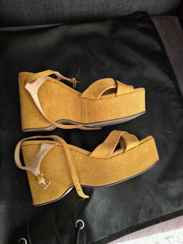 Cuñas amarillas Fórmula Joven