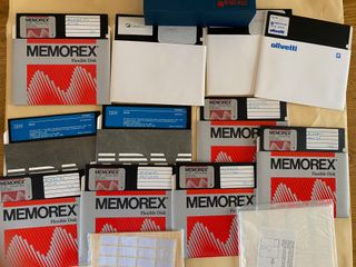 Lotto 11 Floppy disk da 5.25 NON testati per pc co