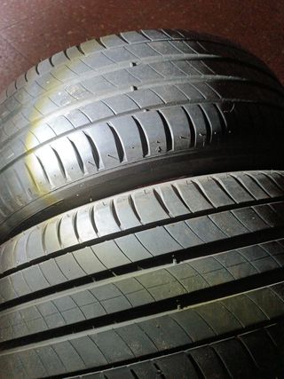  215 55 17 94W Michelin 
