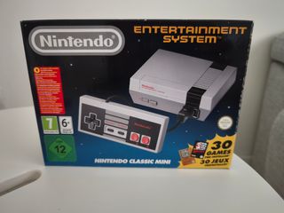 Nintendo Classic Mini - 30 juegos + alguno más.