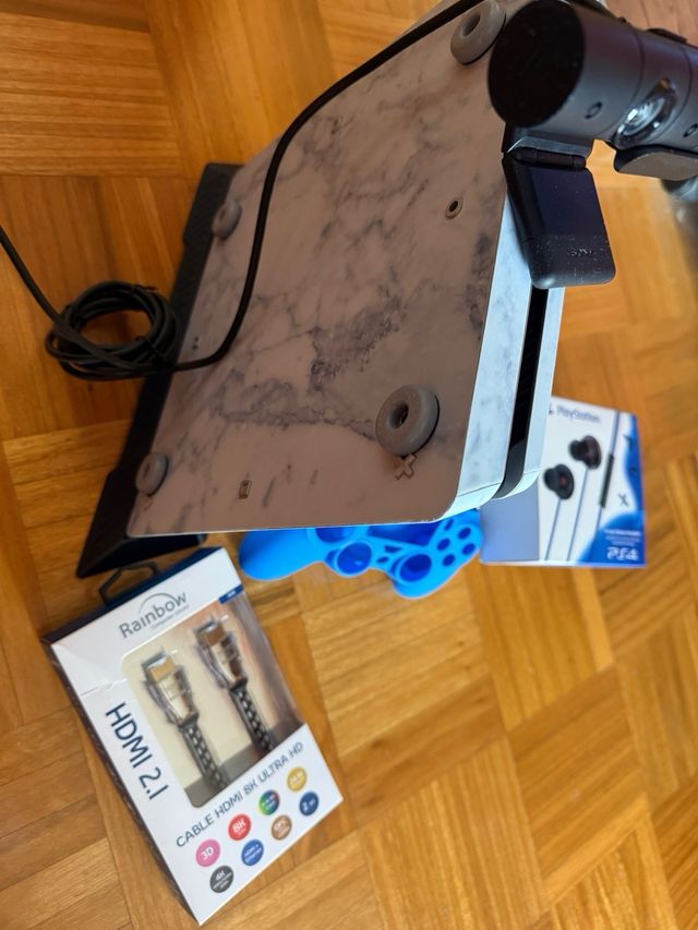 PS4 Slim (PlayStation 4) + extras