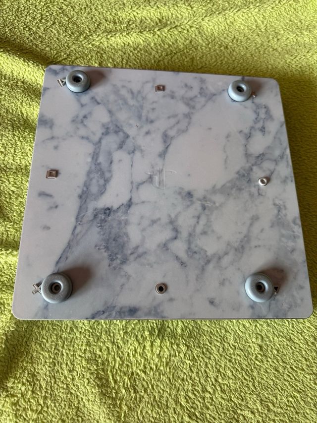 PS4 Slim (PlayStation 4) + extras