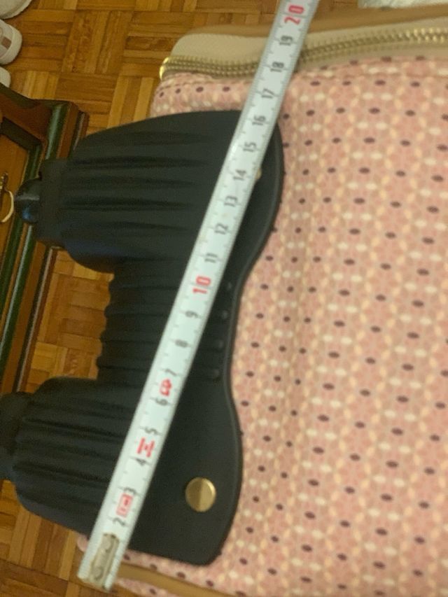 Maleta cabina beige con estampado floral