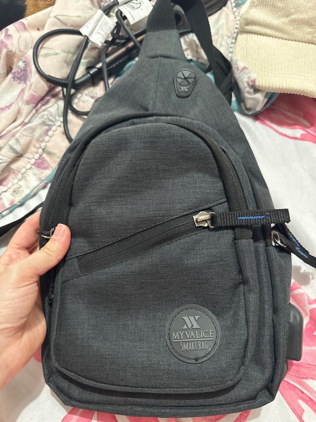 Mochila MYVALICE negra - Bolso bandolera