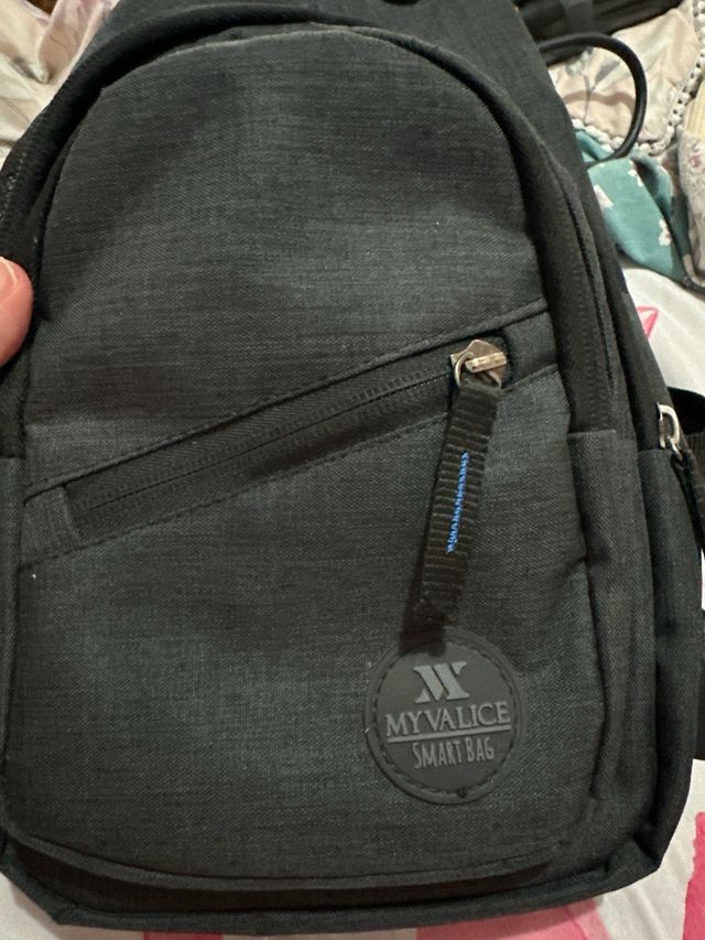 Mochila MYVALICE negra - Bolso bandolera