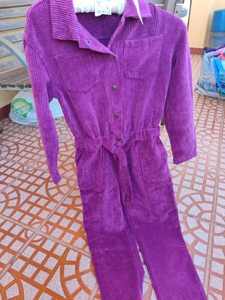 Mono niña Kiabi morado talla 10