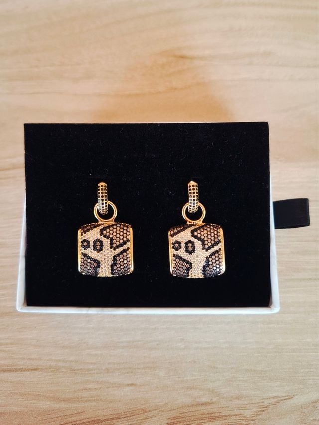 Pendientes leopardo dorados