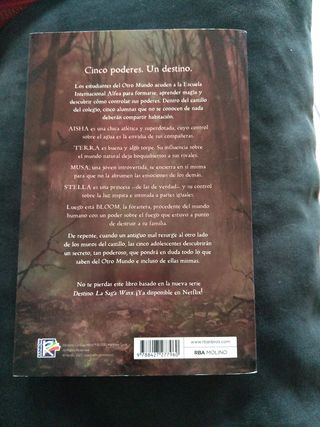 El camino de las hadas / The Fairies' Path (Sag...