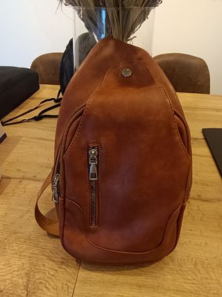 Bandolera marrón piel sintética