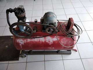 Compresor de aire 300L[negociable].