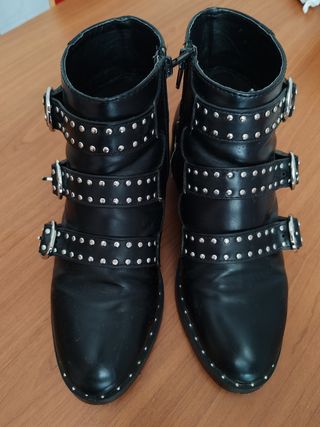 Botines negros tachuelas - 38