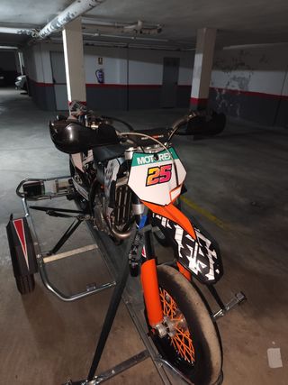 KTM SMR 450 2009.