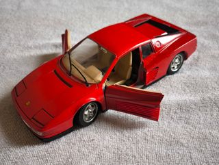 Ferrari Testarossa 1:18