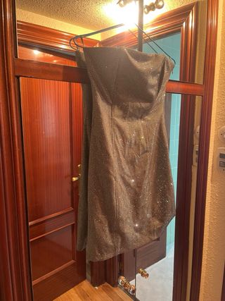 Vestido palabra de honor brillante