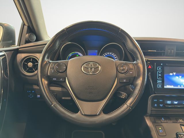 Toyota Auris 2018 ACTIVE  1.8  140H
