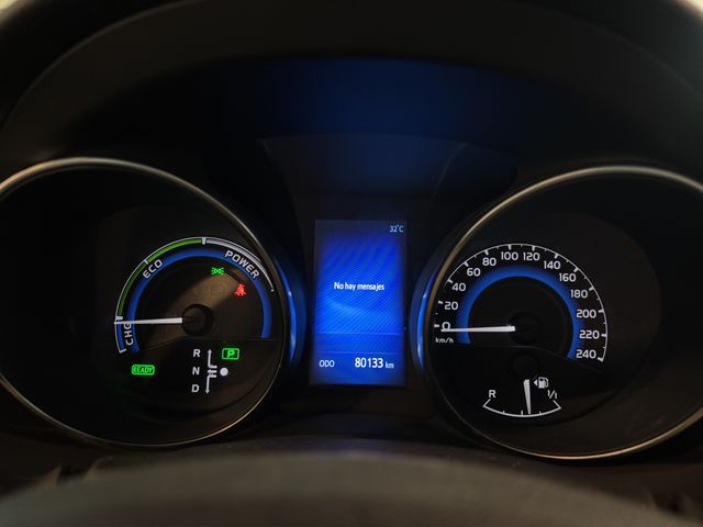 Toyota Auris 2018 ACTIVE  1.8  140H