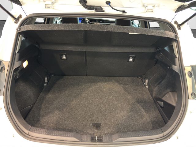 Toyota Auris 2018 ACTIVE  1.8  140H