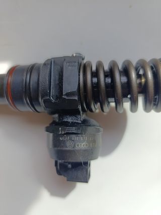 Inyector Bomba 038130073AL 1.9 TDI