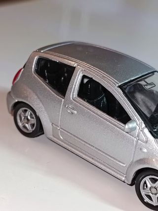 Coche Citroën C3 1/64 welly