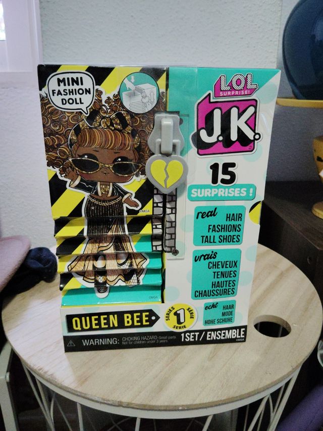 LOL OMG Tweens Queen Bee - Muñeca