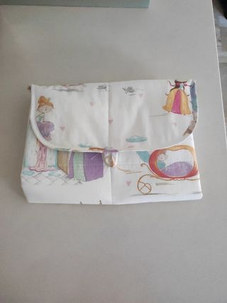 Cambiador Bebé - Práctico y acolchado